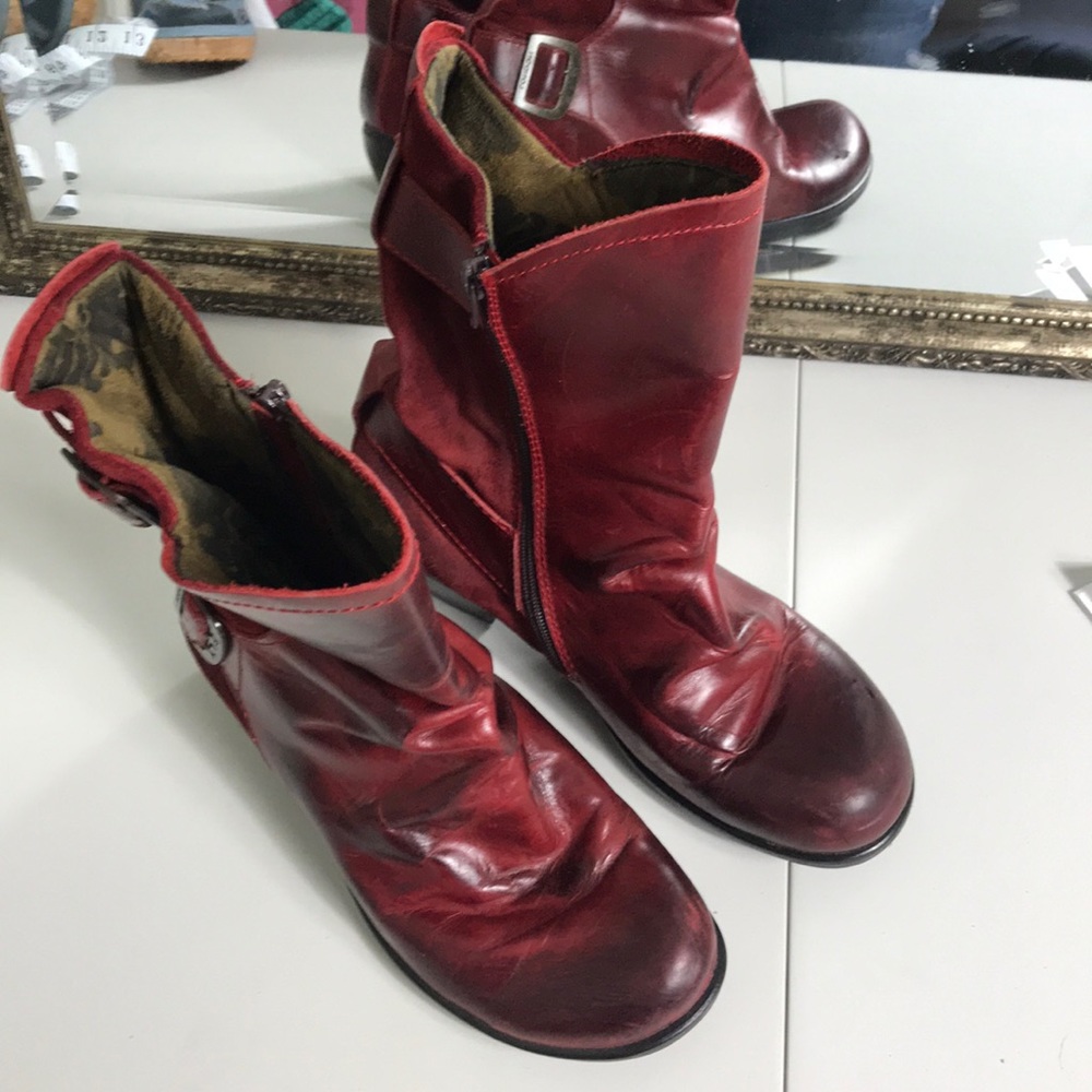 Fly London size 39 dark red distressed boots